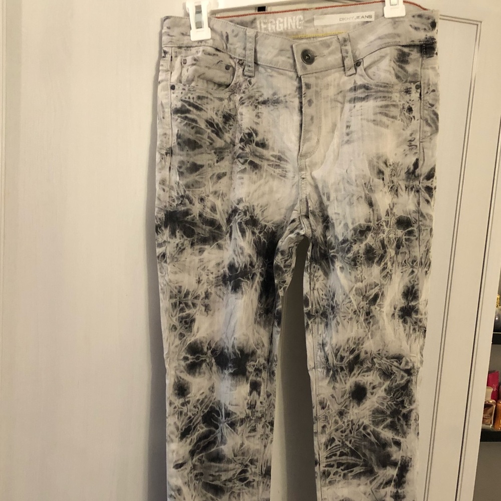 DKNY Black and White Jeggings